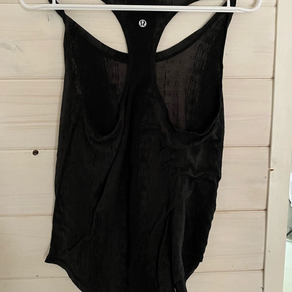 Lululemon tank - Picture 2 of 3